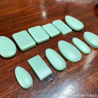 今天来说说和田玉碧玉家族之中的一些颜色及品种的细分类别有哪些?